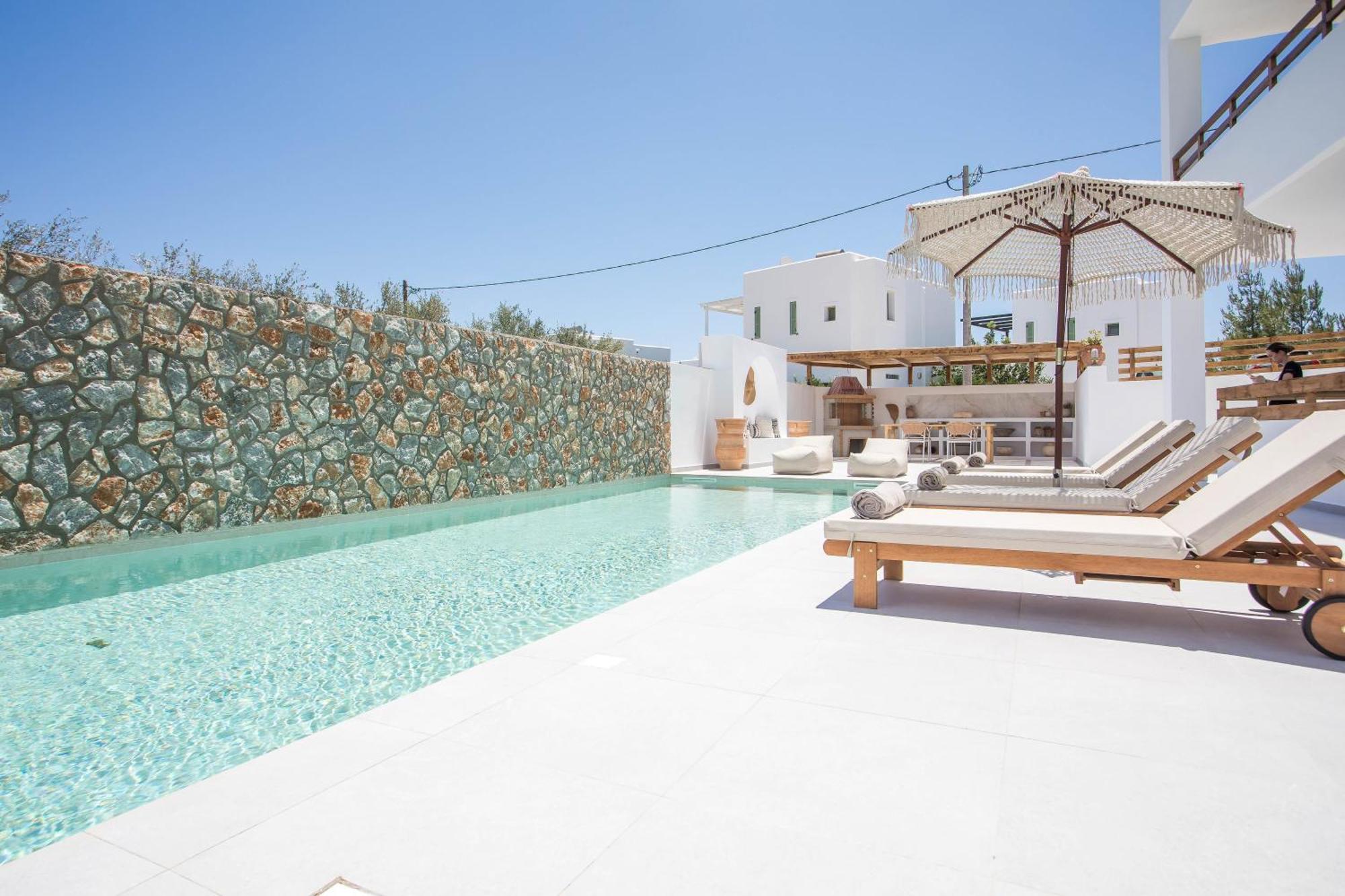 Zaia & Living, N3, Pool View, Apartmán Gennadi