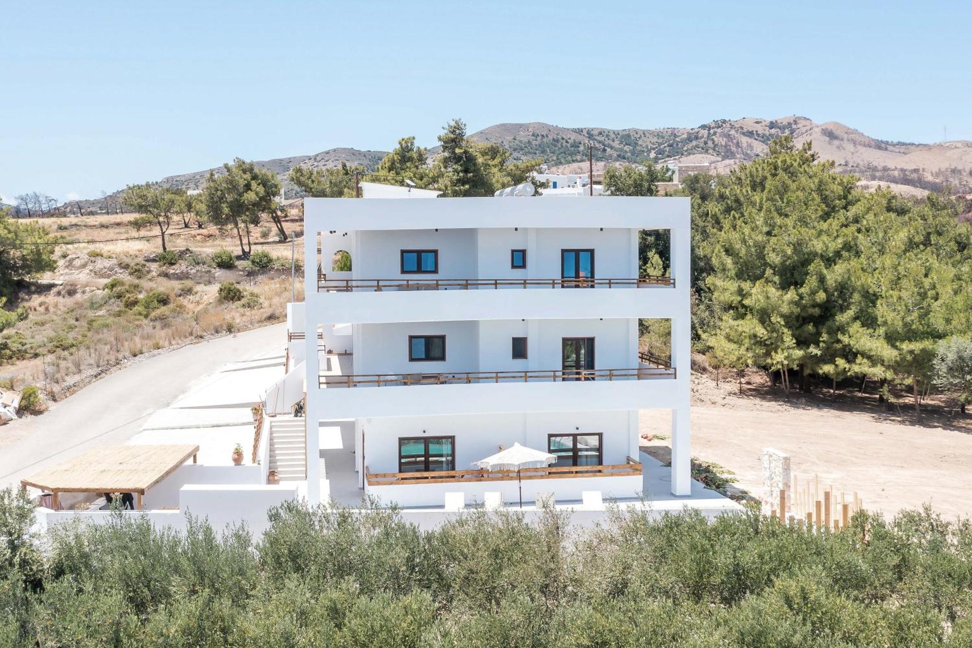 Zaia & Living, N3, Pool View, Apartmán